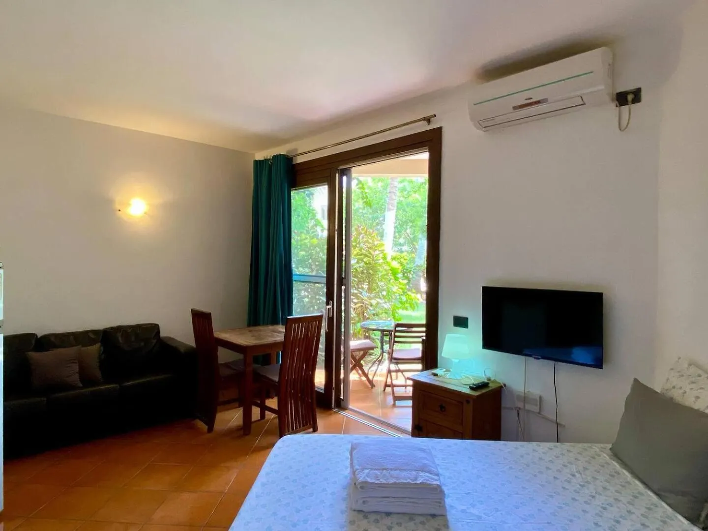 Apartment Porto Antigo 2 - By Bobbywashere Santa Maria